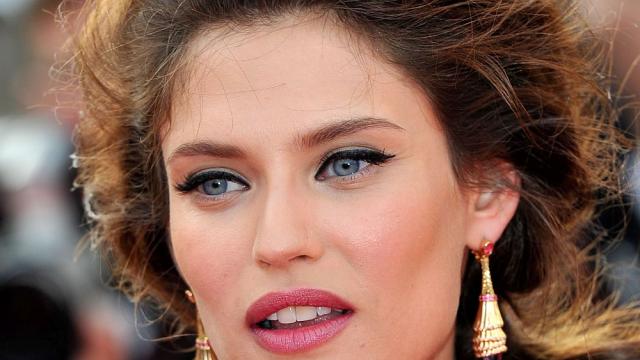 Екзотична хубост и чар: Италианската перла Бианка Балти (ГАЛЕРИЯ)