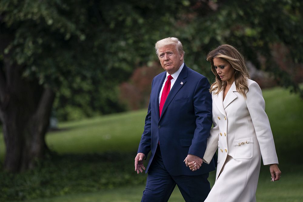 Мелания Тръмп грее цялата в бяло