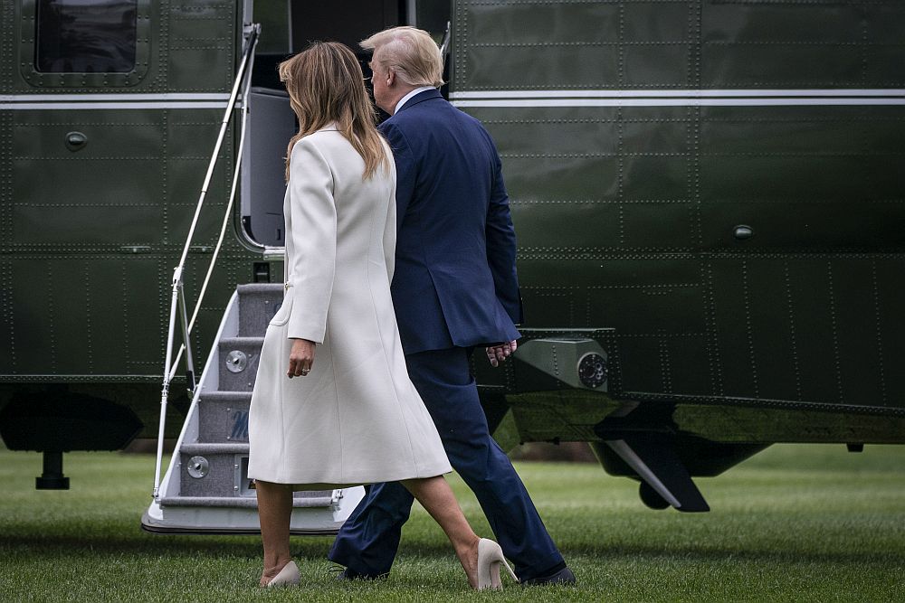 Мелания Тръмп грее цялата в бяло