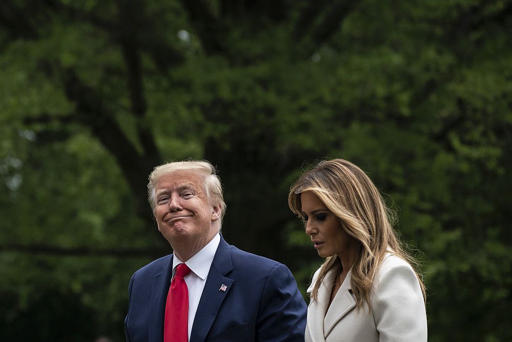 Мелания Тръмп грее цялата в бяло