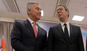 Президентите на Черна Гора Мило Джуканович и на Сърбия Александър Вучич, декември 2019 г.