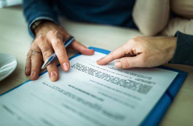 Сключването на трудов договор със срок за изпитване е обичайна