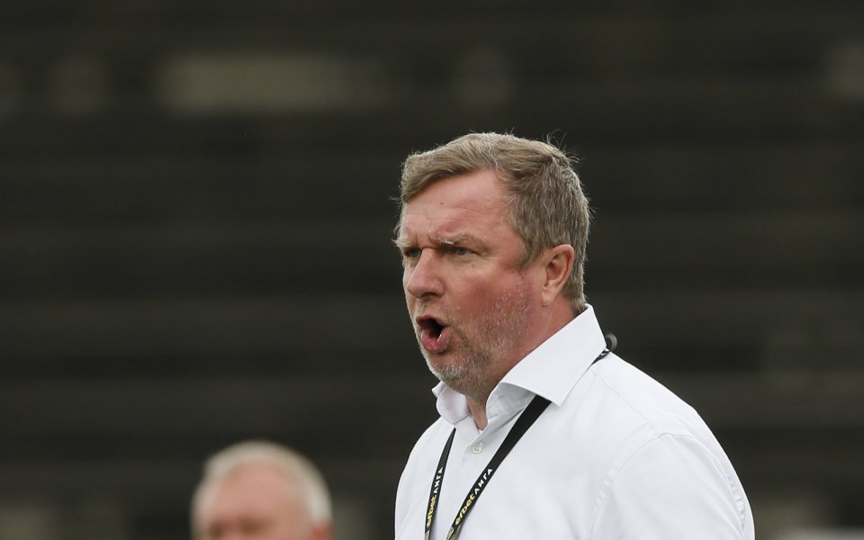 Нападателят на Сошо Абдулай Сане най-вероятно ще продължи кариерата си