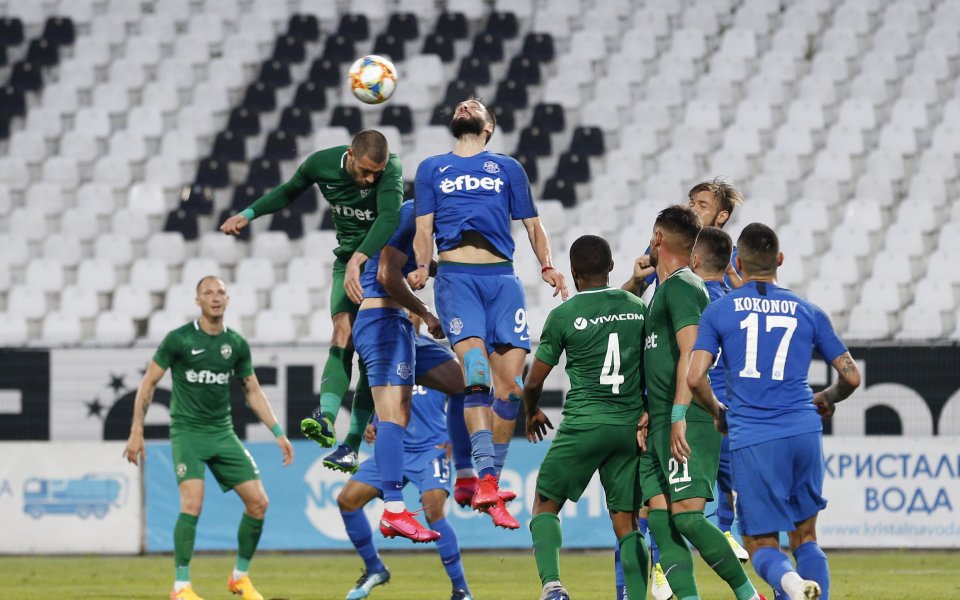 Арда посреща Лудогорец в отложен мач от осмия кръг на