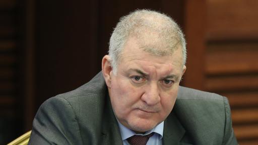  Шефът на Агенция 