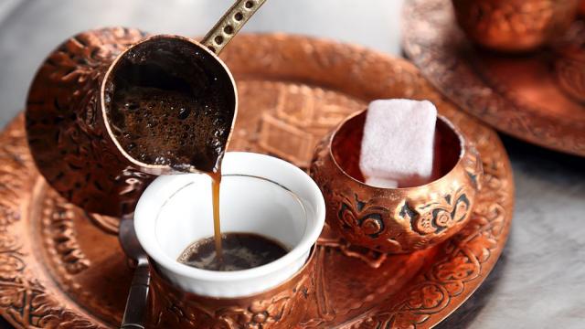 Сутрешното кафе нарушава метаболизма 