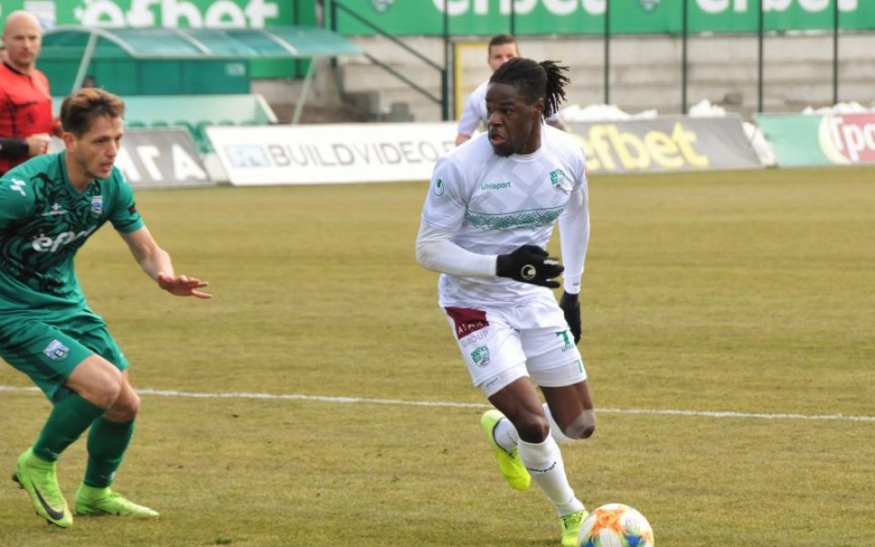 Полузащитникът Гаюс Макута ще бъде играч на Берое и в