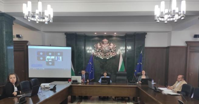 Проедена е видеовръзка на представителите на разследващите екипи от България