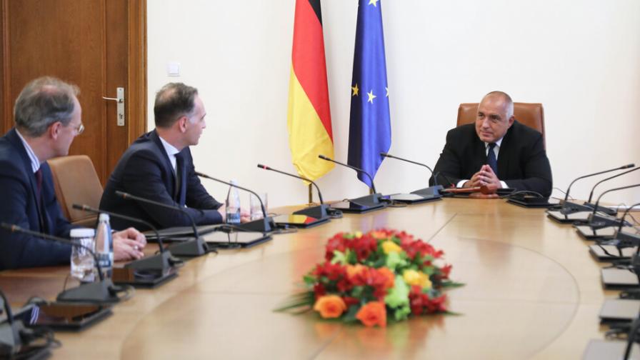  Борисов пред Маас: Изпълнили сме безусловно всички критерии за ERM II 