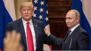 Тръмп и Путин под един покрив при това от злато