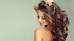 Здравето на косата се уврежда от всички продукти които нарушават