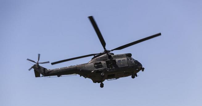 Корвета Решителни и вертолет AS 565 MB Panther от състава