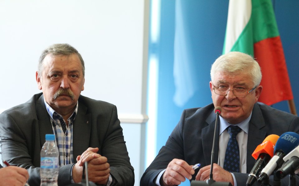 Български специалисти са измислили лекарство срещу коронавируса. Тази прекрасна новина