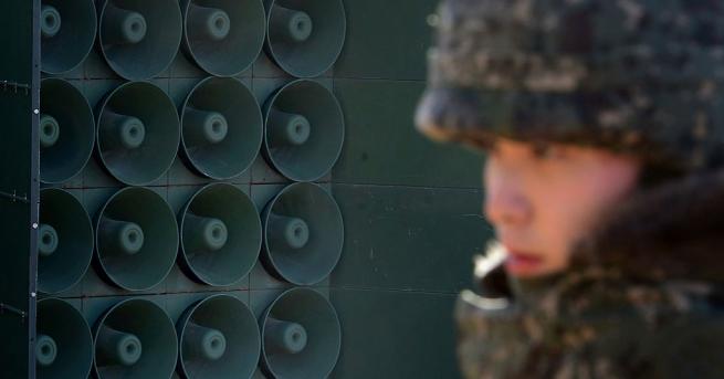 Северна Корея монтира отново използваните за пропаганда високоговорители по границата