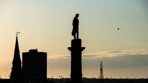 паметник Джон Калхун статуя