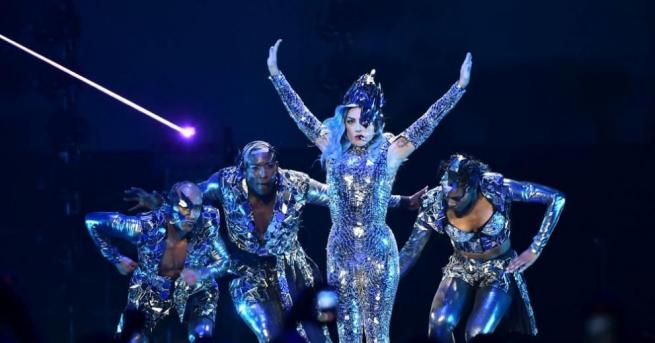 Лейди Гага обяви арт конкурс Chromatica по името на новия