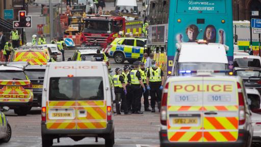  Атака с нож в Глазгоу, има ранени 