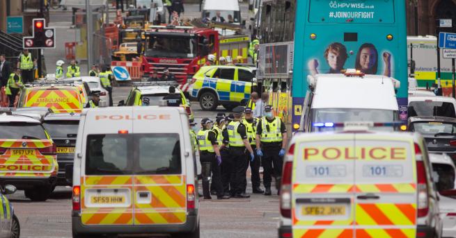 Свят Атака с нож в Глазгоу има ранени Нападателят е