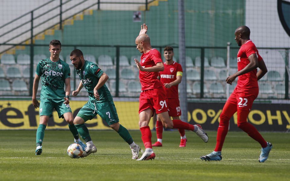 Президентът на Славия - Венци Стефанов, заяви пред Gong.bg, че