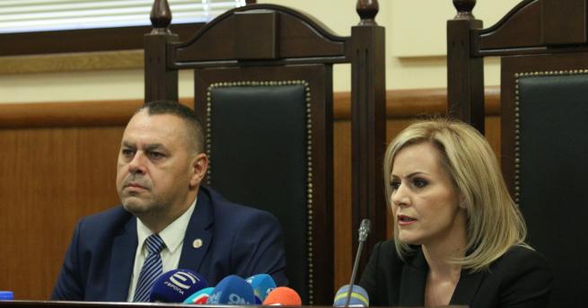 България Безпрецедентна операция арести на шефове в МВР В резултат