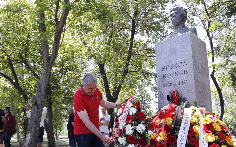 Днес в 12:00 часа бе открит мемориален комплекс в чест