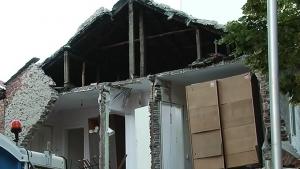 срутена къща Пловдив