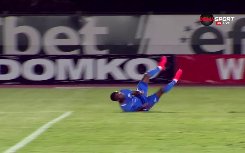 .native-ad-suggested-news { position: relative; margin-bottom: 40px; width: 100%; padding: 20px