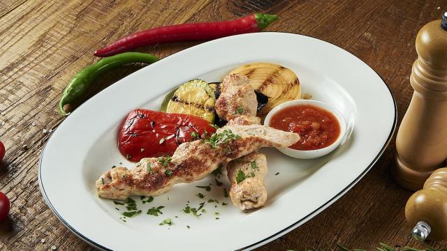Как да си приготвите вкусния арменски Люле кебап? (ВИДЕО)