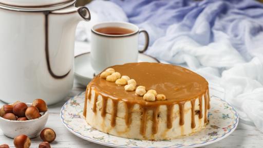  Неустоимо прелъщение: Лешниково-карамелен сладкиш 