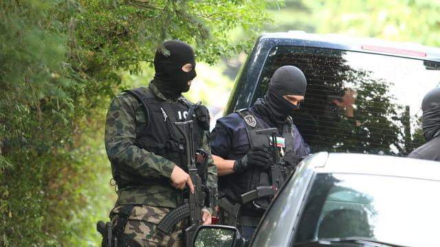 Акция на МВР и спецпрокуратурата в София и Сандански (ГАЛЕРИЯ)
