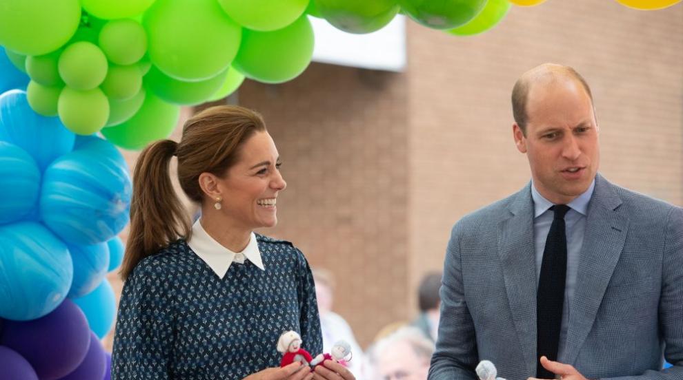 Кейт и Уилям разменят влюбени погледи (ГАЛЕРИЯ)
