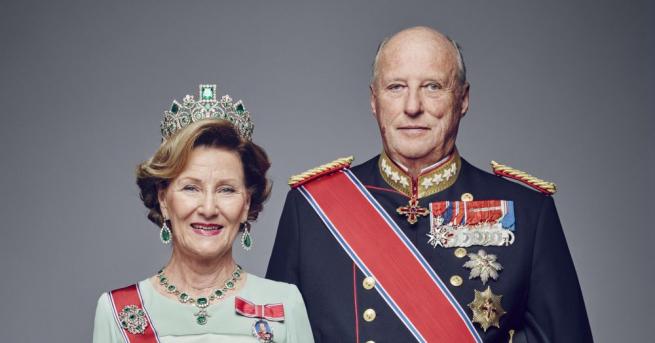 Кралица Соня е родена на 4 юли 1937 г Преди