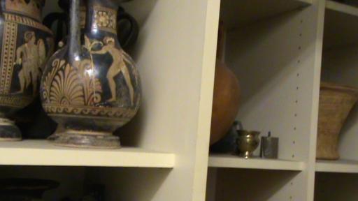  <p>4381 са към този момент конфискуваните предмети от офиса на Васил Божков</p> 