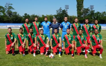 Отборът на Асоциацията на българските футболисти съставен от свободни агенти