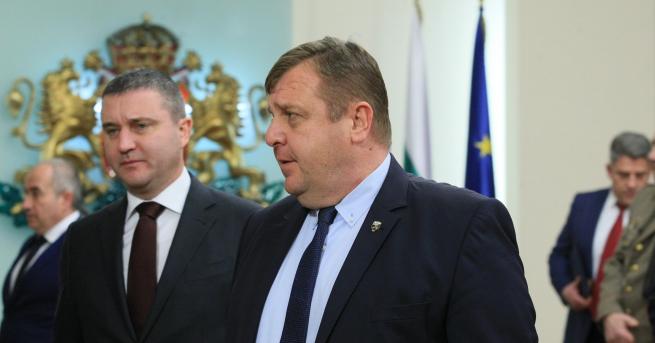 България Каракачанов и Горанов: Правителството няма намерение да подава оставка
