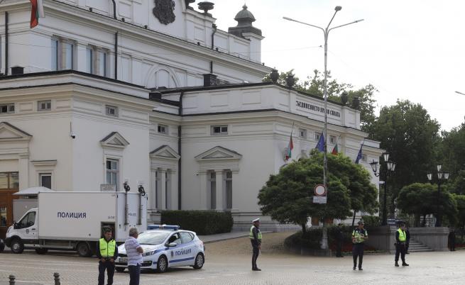 Тренд: Пет са сигурните партии в следващия парламент, още две имат шансове