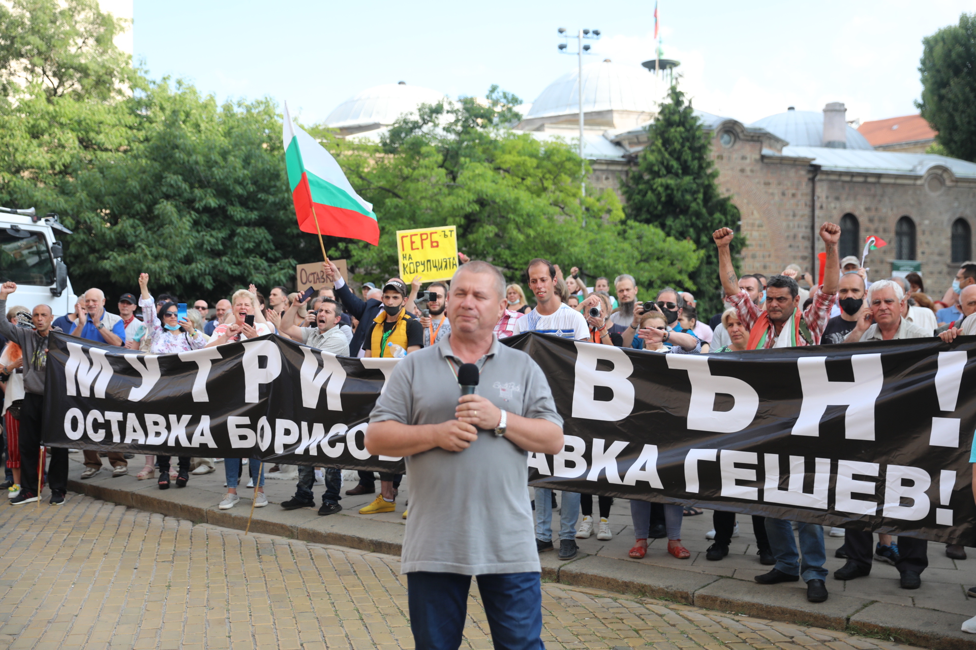 Седми ден на антиправителствени протести в София