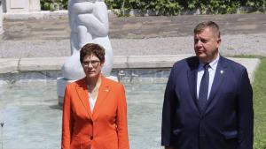 Каракачанов Анегрет Крамп