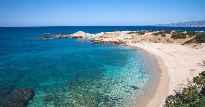 Фактура за направен PCR тест се изисква на границата ни с