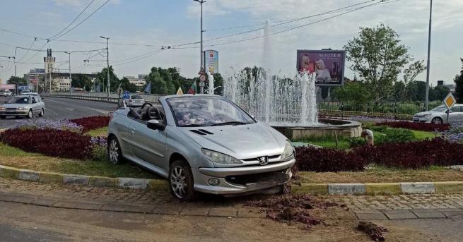 42 годишна пловдивчанка катастрофира тази сутрин в 9 30 часа на кръговото