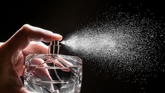 Учени кръстиха звезда на одеколон