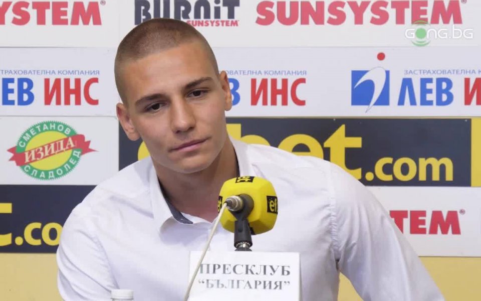 .native-ad-suggested-news { position: relative; margin-bottom: 40px; width: 100%; padding: 20px