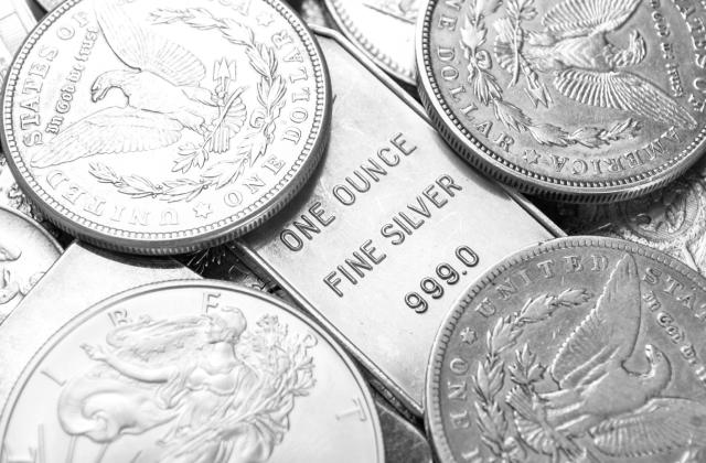 Цените на среброто на международните пазари ще се покачват през