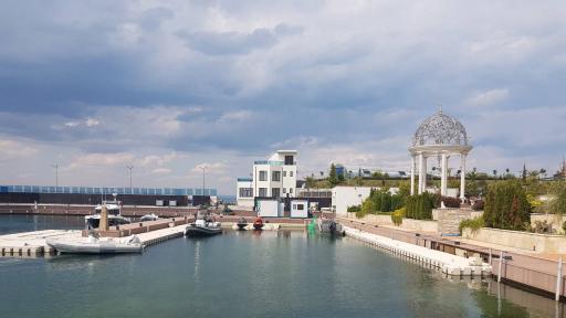  <p>Пристанището и двуетажна сграда в парк "Росенец" са незаконни</p> 