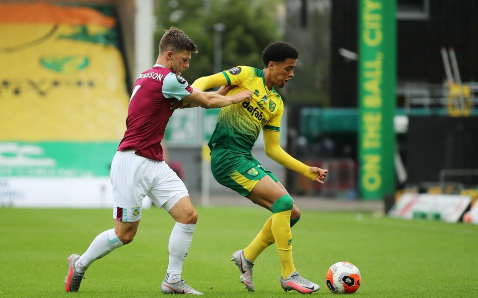 Ливърпул може да привлече защитника на Норич Джамал Люис. В