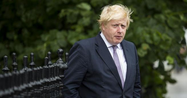 Британският премиер Борис Джонсън призова сънародниците си да отслабнат малко