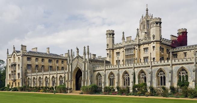 Висшето образование никак не е евтино особено ако искаме да получим