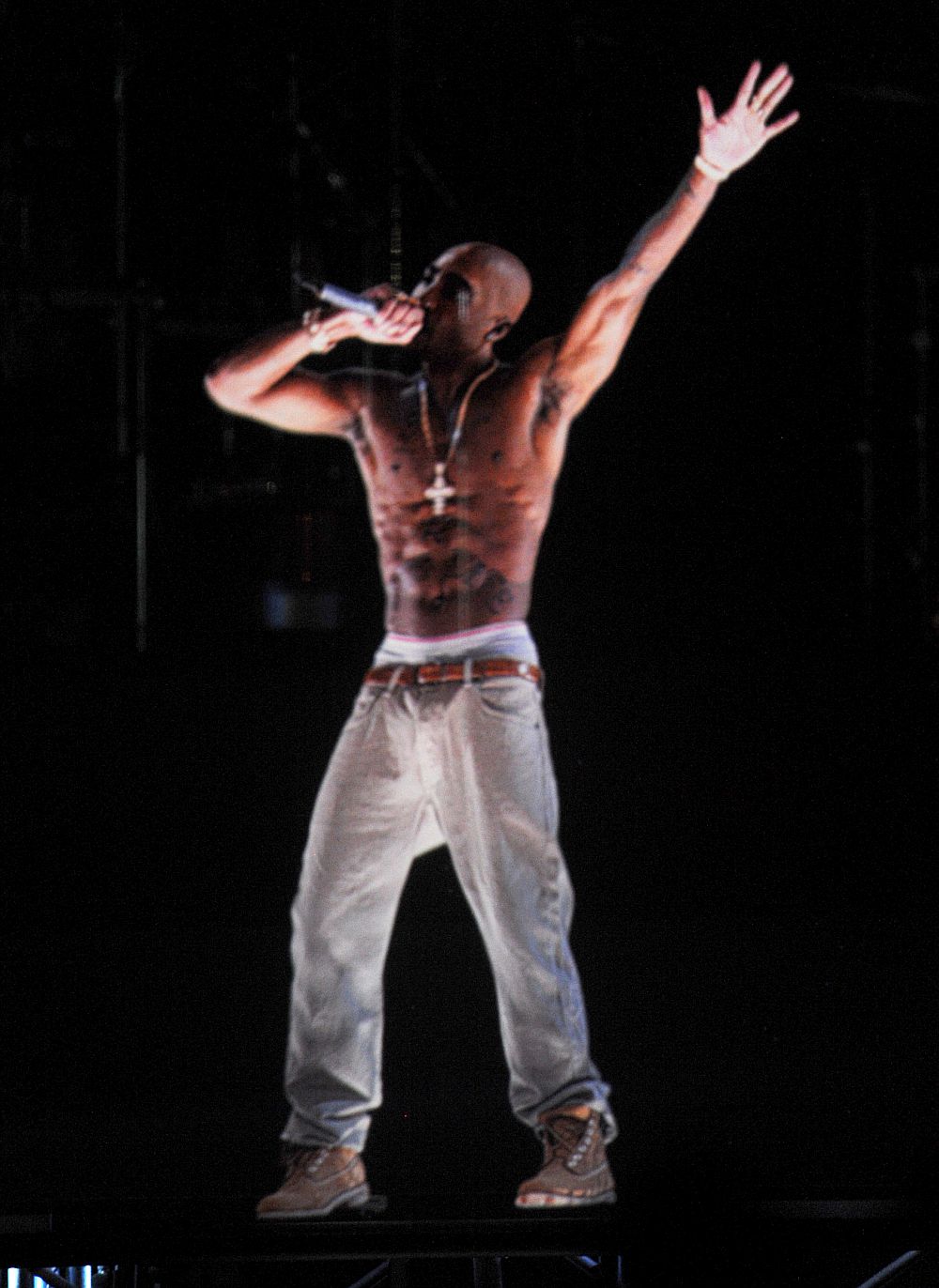 Концерт с холограмата на 2PAC