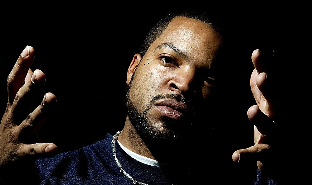 Ice Cube е част от групата NWA