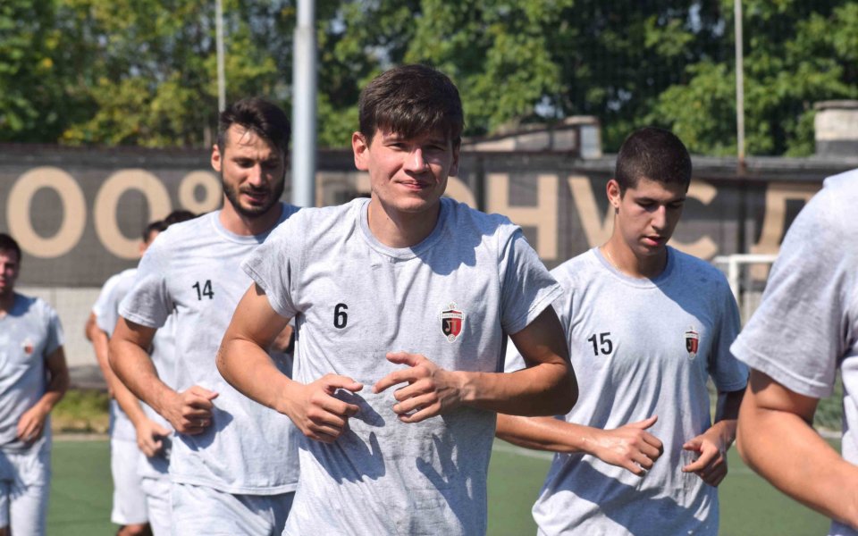 ПСК Локомотив Пловдив започна своята подготовка за новия сезон. От